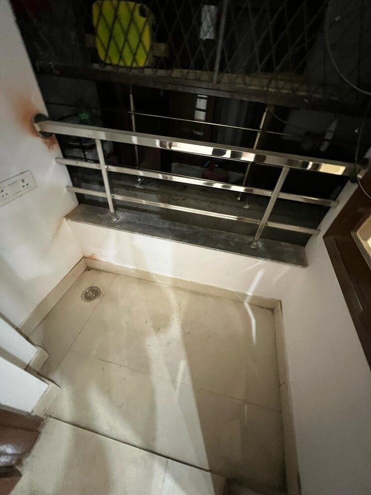 undefined, chattarpur 2 Bedroom 720 Sq.Ft. Builder Floor In Chattarpur Delhi 8587852