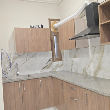 Bathroom in 2 BHK Builder Floor at Sector 23 – for Rent