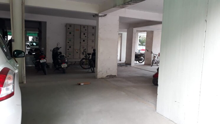  Parking, vip road 3 Bedroom 1439 Sq.Ft. Apartment In Vip Road Zirakpur 8587903
