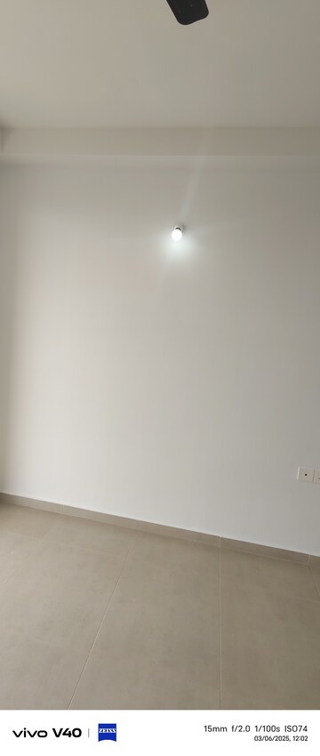 Room in 2 BHK Apartment at Prestige Monte Carlo, Yelahanka – for Rent