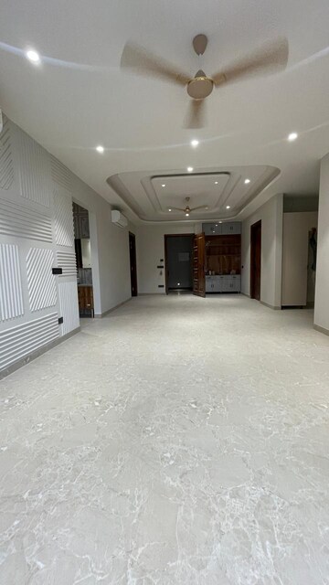 4 BHK Builder Floor For Rent in Sector 43