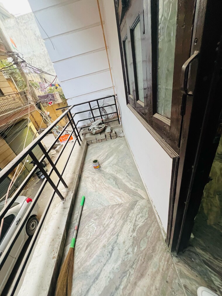 Balcony, chattarpur 2 Bedroom 720 Sq.Ft. Builder Floor In Chattarpur Delhi 8587935