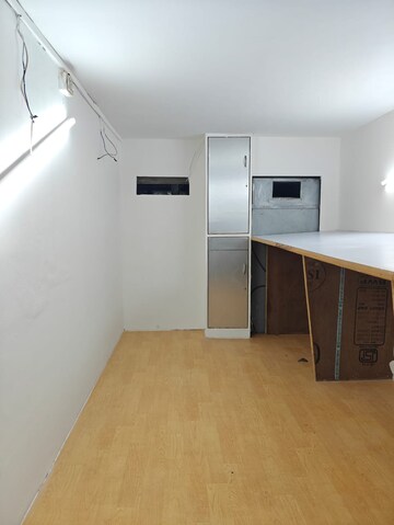  Office Space For Rent in Raghuleela Mega Mall, Kandivali West