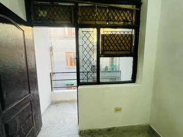 1 BHK Builder Floor For Rent in Chattarpur