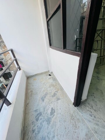 Balcony in 1 BHK Builder Floor at Chattarpur – for Rent
