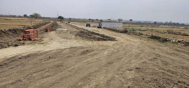 undefined, chunar  1000 Sq.Yd. Plot In Chunar Mirzapur 8588035