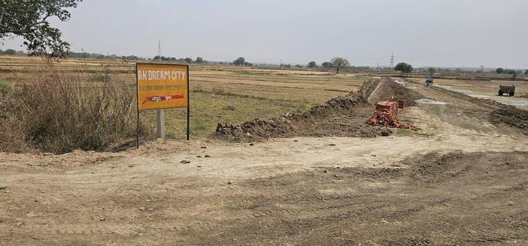 Exterior View, chunar  1000 Sq.Yd. Plot In Chunar Mirzapur 8588035