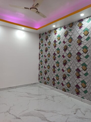 Room in 3 BHK Builder Floor at Malviya Nagar – for Sale
