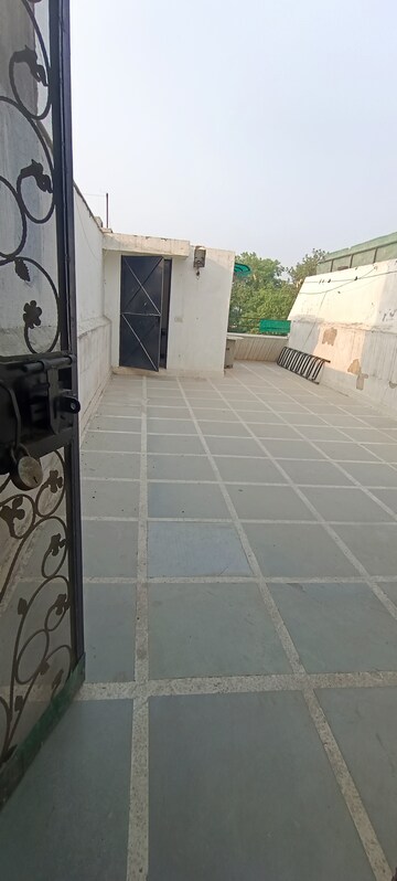 Balcony in 1 RK Builder Floor at Kalkaji – for Rent