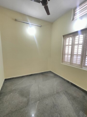 Room in 2 BHK Builder Floor at Hsr Layout – for Rent