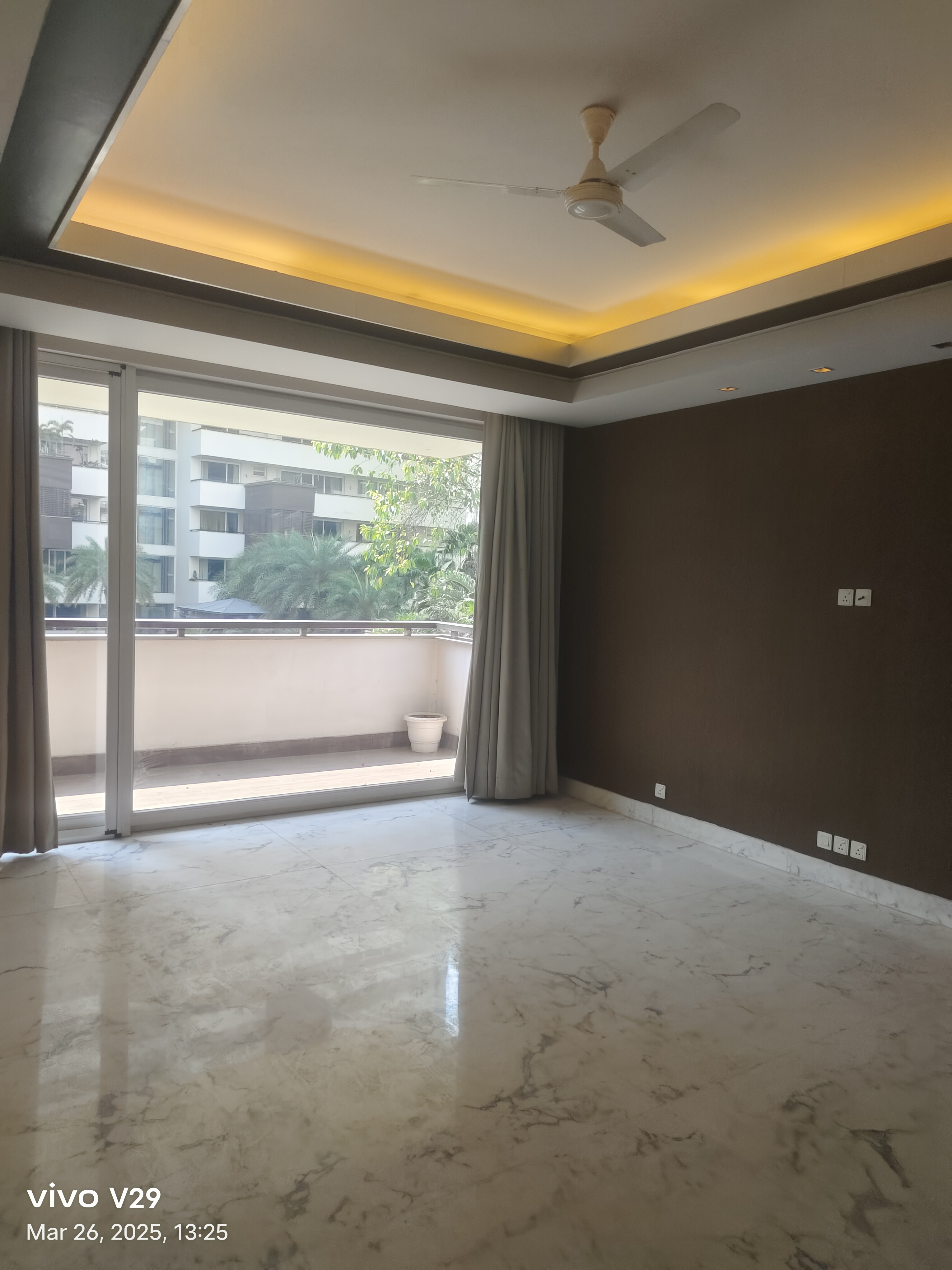 4 BHK + Servant Room Apartment For Rent in Central Park I