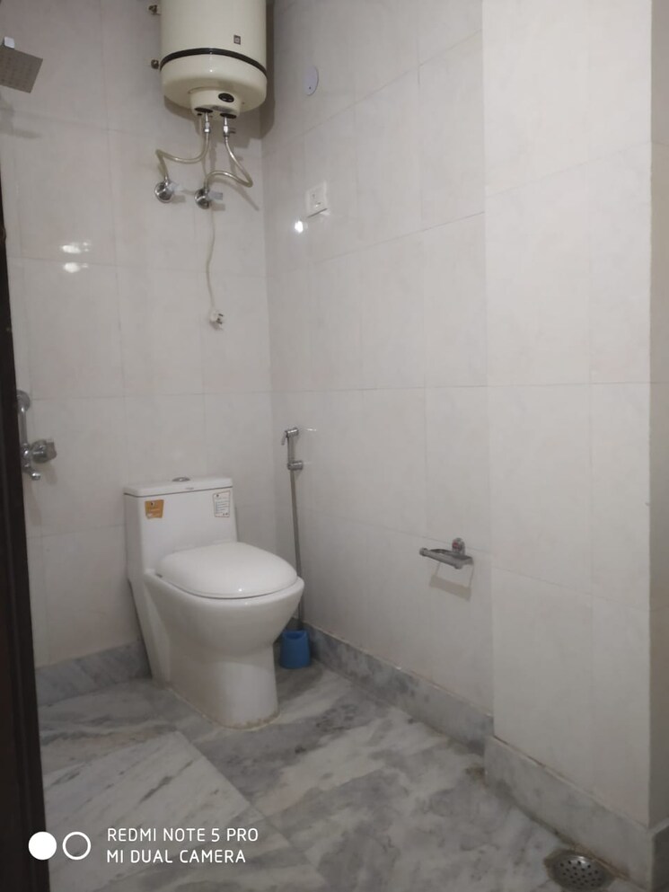 Bathroom, khirki extension 2 Bedroom 750 Sq.Ft. Builder Floor In Khirki Extension Delhi 8588065