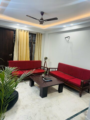 3 BHK Builder Floor For Rent in Chattarpur