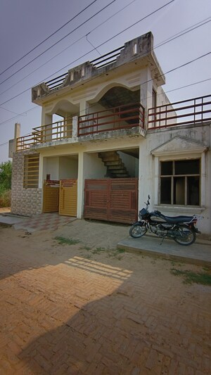 2 BHK Independent House For Sale in Mubarakpur
