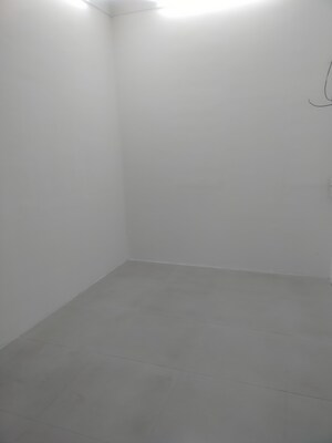 Room in 6 BHK Independent House at Sneh CHS Goregaon East, Goregaon East – for Sale