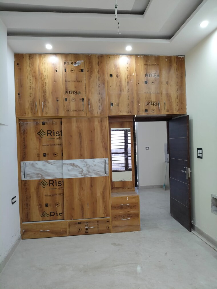 Room, kharar mohali road 3 Bedroom 107 Sq.Yd. Independent House In Kharar Mohali Road Kharar 8588124