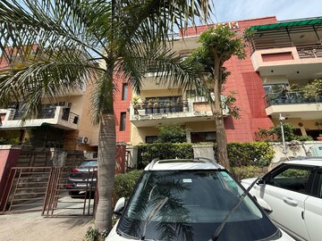 3 BHK Builder Floor – Exterior View View at M2K Symphony Floors, Sector 51 - for Rent