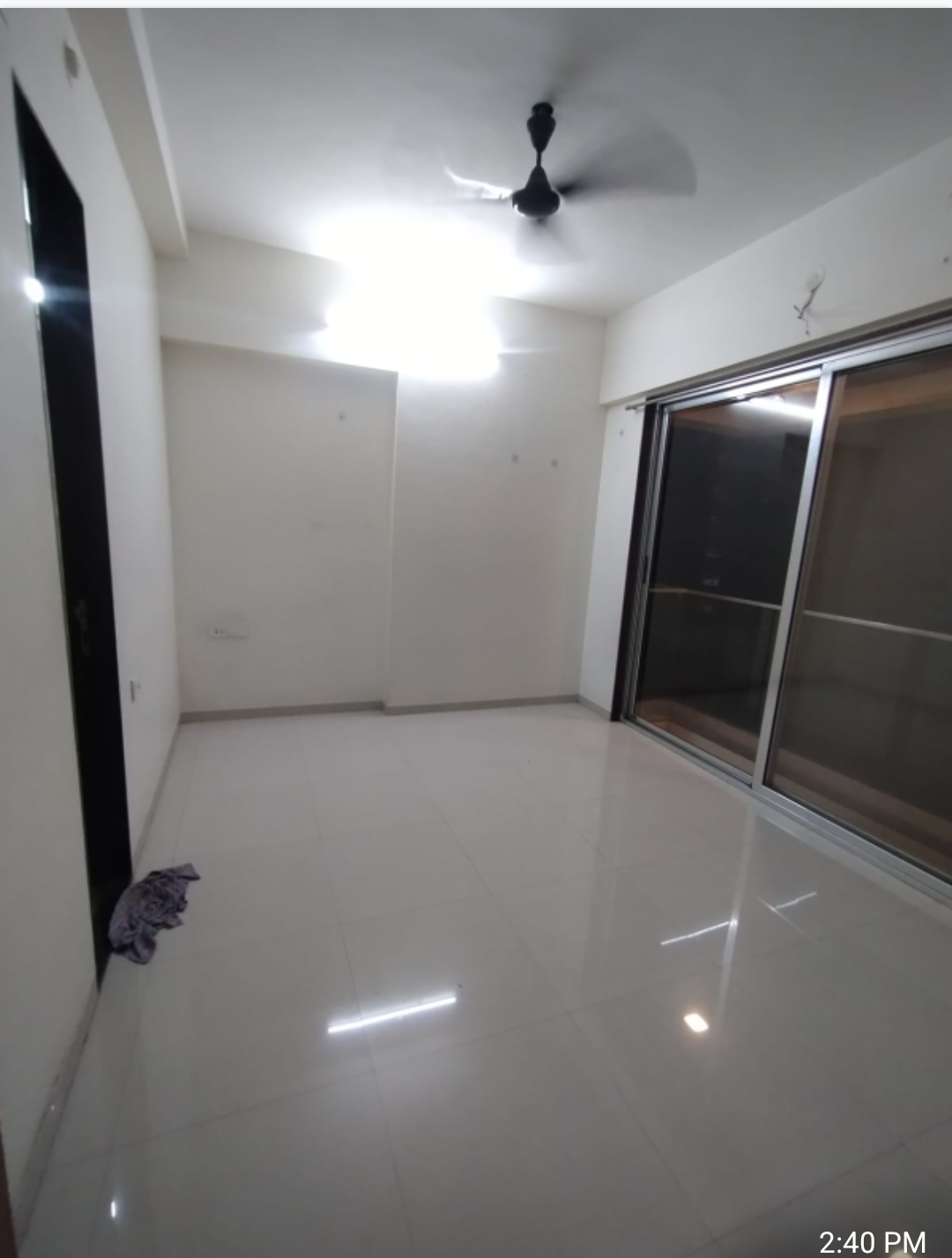 2 BHK Apartment For Rent in Kamdhenu Grandeur