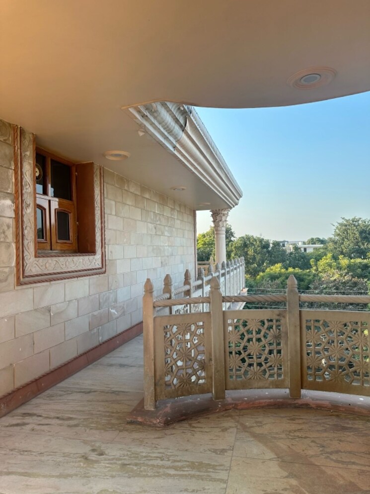 undefined, sector 69 6+ Bedroom 4500 Sq.Ft. Independent House In Sector 69 Mohali 8588187