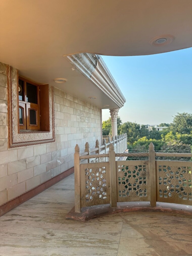 undefined, sector 69 6+ Bedroom 4500 Sq.Ft. Independent House In Sector 69 Mohali 8588187