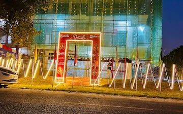 Shop For Sale in Satyam Galleria, Phi Iii Greater Noida