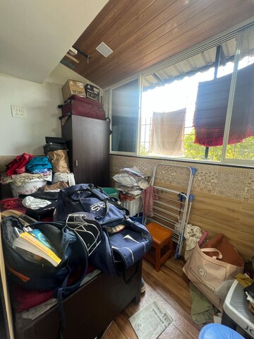 Team Area in 1 BHK Apartment at Kalwa – for Sale