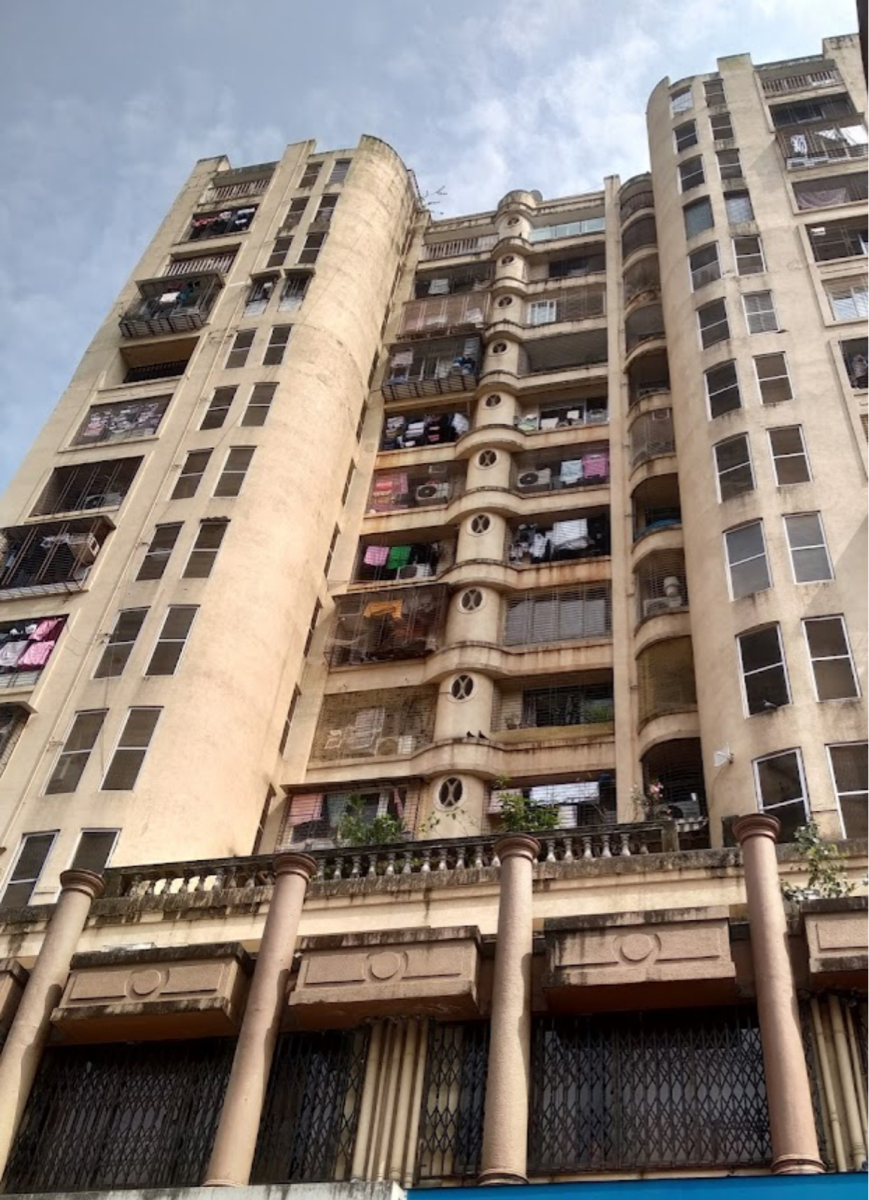 4 BHK Apartment For Sale in Swapnabhoomi Building 