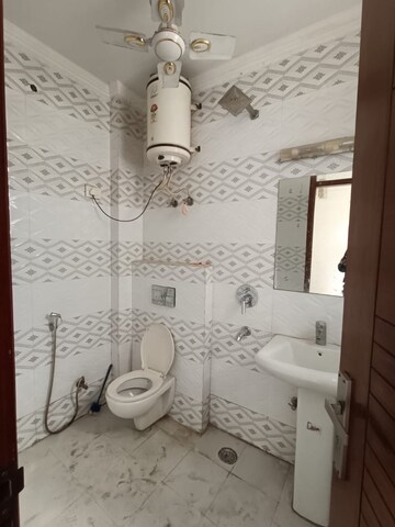 Bathroom in 2 BHK Builder Floor at Khirki Extension – for Rent