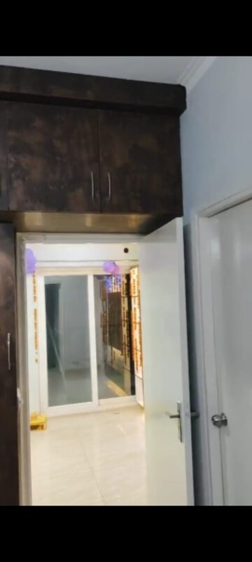 2 BHK Apartment For Rent in Gaur City 2 - 14th Avenue, Sector 16c Greater Noida
