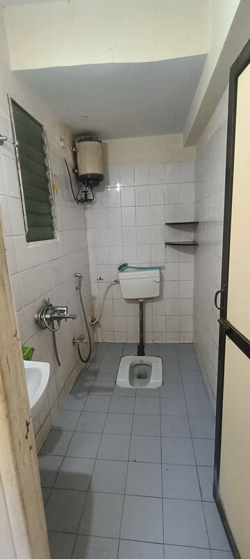 1 RK Apartment For Rent in Anita Nagar Chs, Kandivali East