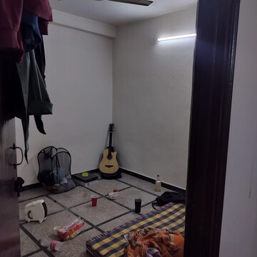 Master Bedroom in 1 BHK Builder Floor at Malviya Nagar – for Rent