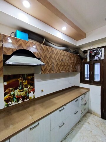Kitchen in 3 BHK Builder Floor at Saurabh Niwas, Sector 40 – for Rent