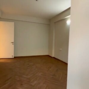 Room in 3 BHK Apartment at Signature Global Prime, Sector 63a – for Sale