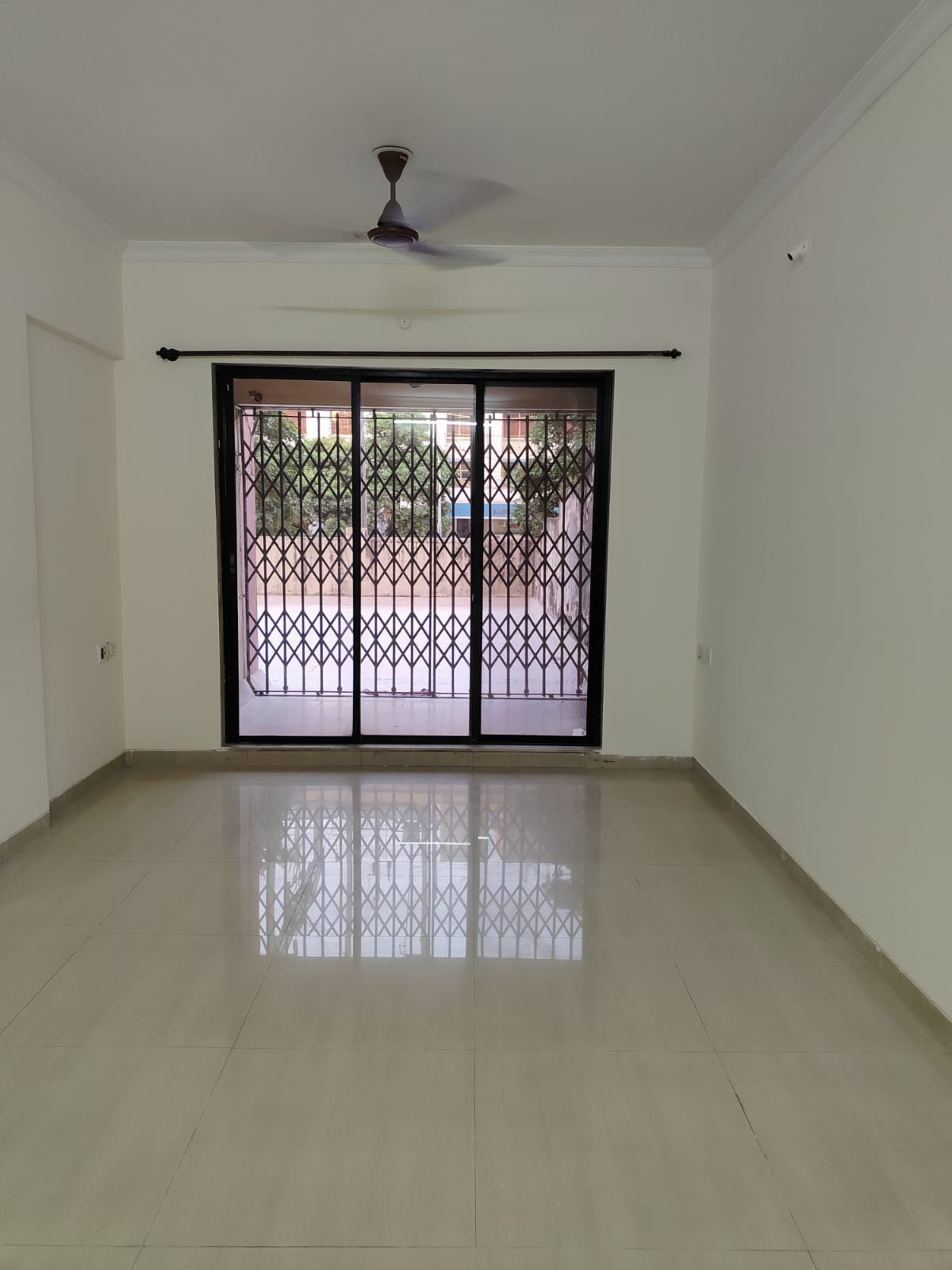 2 BHK + Extra Room 1150 Sq.Ft. Apartment in Kesar Gardens