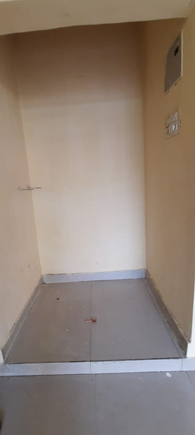 undefined, high-rise-building 1 Bedroom 450 Sq.Ft. Apartment In Goregaon West Mumbai 8588392