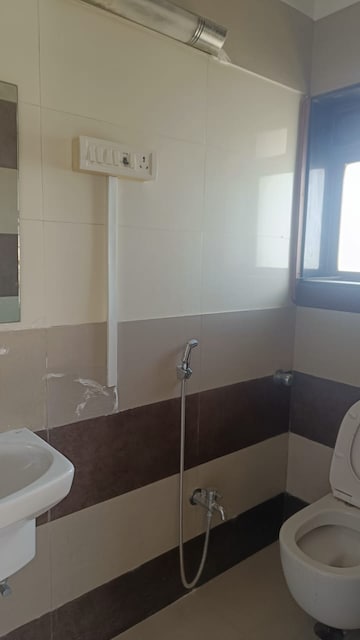 Bathroom in 3 BHK Apartment at Star Mansion Cuffe Parade, Cuffe Parade – for Sale