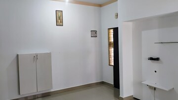 Room in 3 BHK Builder Floor at New Palam Vihar – for Rent