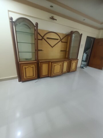 Room in 2 BHK Apartment at Kolte Patil Rose Parade, Kondhwa – for Rent