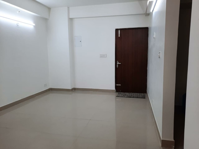 2 BHK Apartment For Rent in Proview Officer City