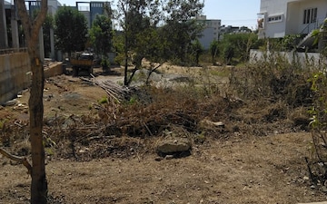 Plot For Sale in Bandlaguda Jagir