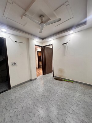 Room in 2 BHK Builder Floor at Govindpuri – for Sale