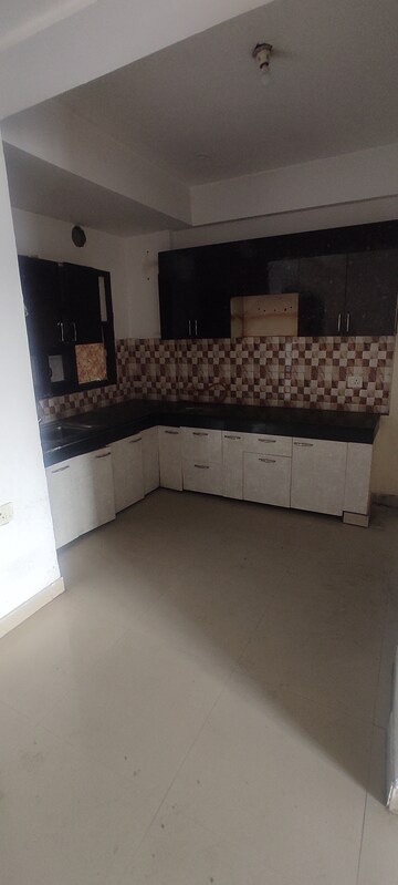 Kitchen in 3.5 BHK Apartment at Shiv Sai Ozone Park, Sector 86 – for Rent