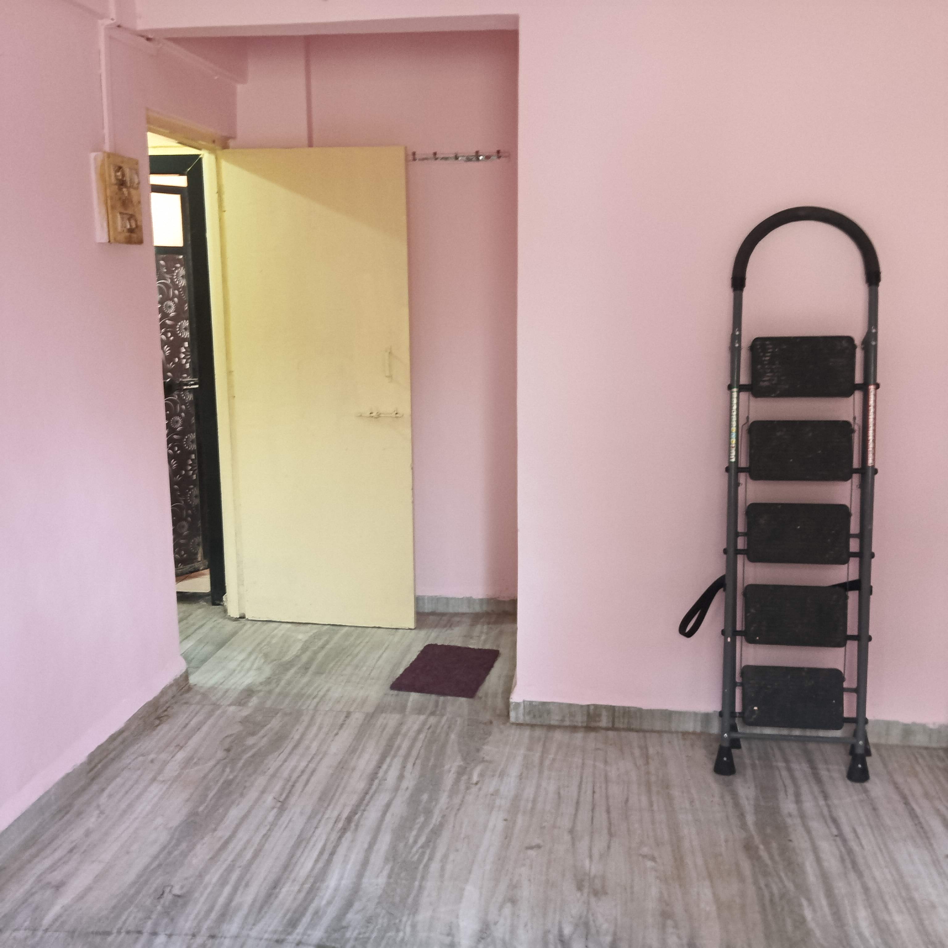 1 BHK Apartment For Rent in Shiv Om Shakti CHS