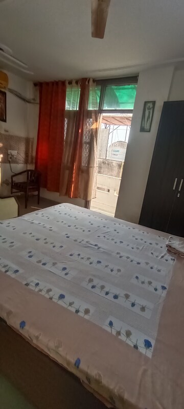 1 RK Builder Floor For Rent in Kalkaji