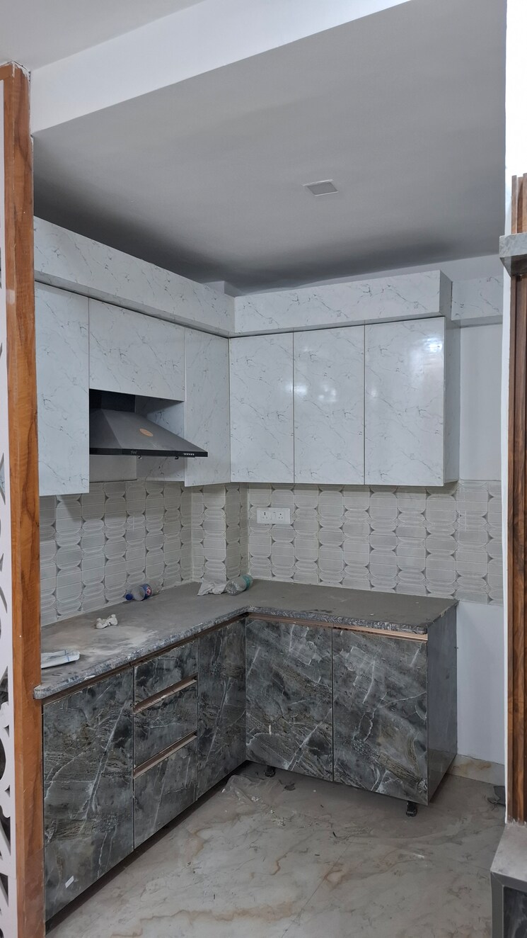 Kitchen, knowledge park v greater noida 2 Bedroom 980 Sq.Ft. Builder Floor In Knowledge Park V Greater Noida Greater Noida 8588832