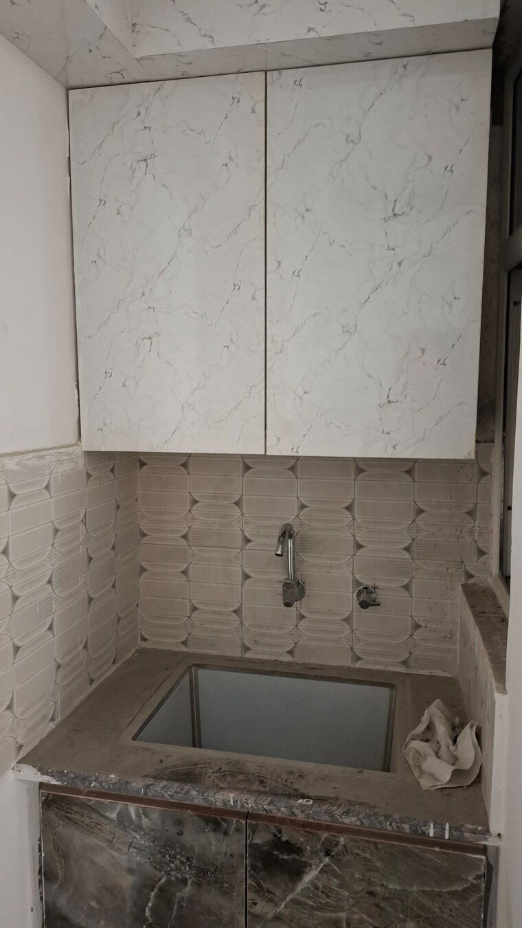 Kitchen, knowledge park v greater noida 2 Bedroom 980 Sq.Ft. Builder Floor In Knowledge Park V Greater Noida Greater Noida 8588832