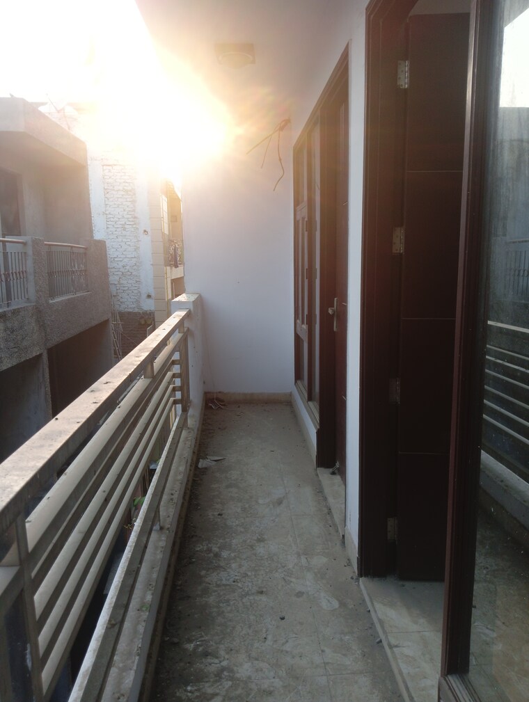 Balcony, govindpuri 3 Bedroom 900 Sq.Ft. Builder Floor In Govindpuri Delhi 8588858