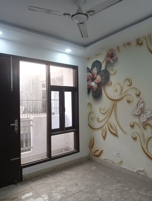 Room in 3 BHK Builder Floor at Govindpuri – for Sale
