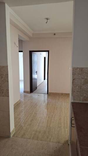 Furnished Amenities in 3 BHK Apartment at Amrapali Golf Homes, Sector 4 Greater Noida – for Sale