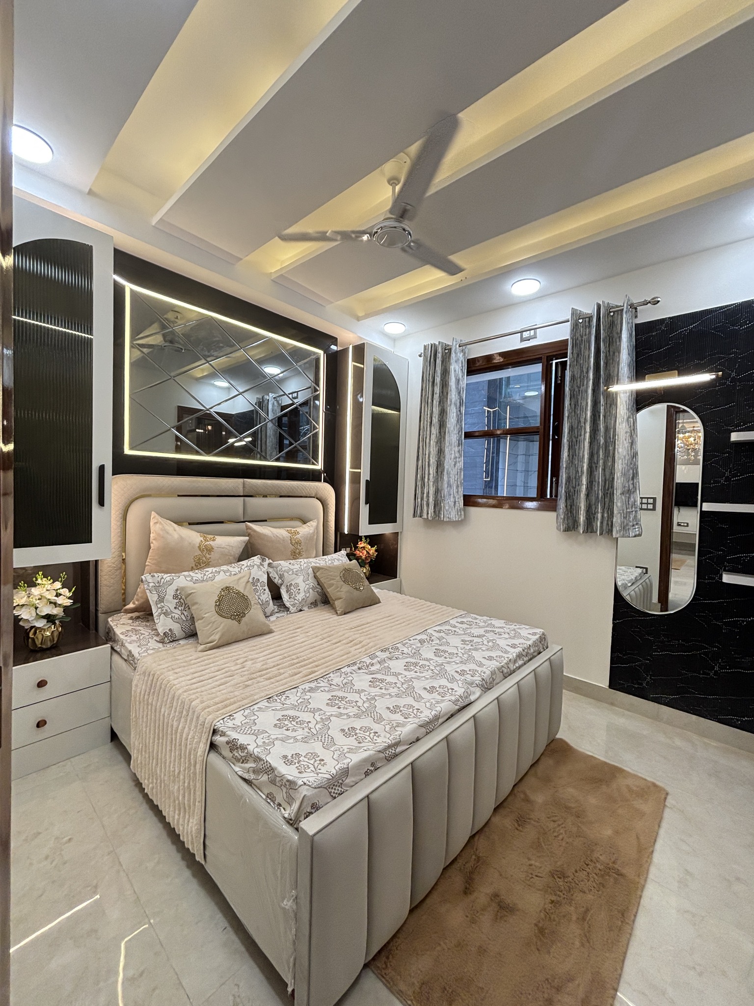 5 BHK + Pooja Room,Servant Room,Study Room Builder Floor For Sale in Boutique Residential Apartments C-220